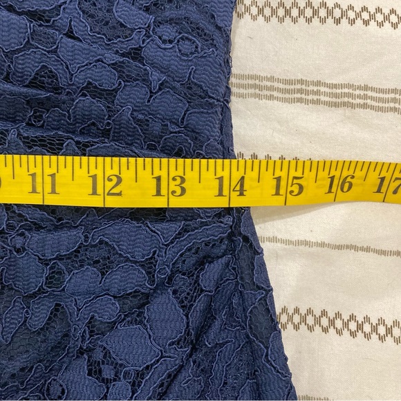 David’s Bridal navy lace gown size 4 - Picture 10 of 15